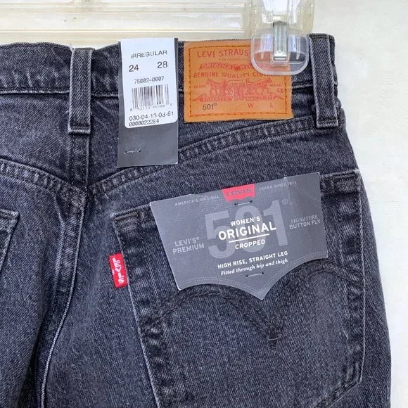 Levi’s 501 Crystal Embellished Crop Jeans 24x28